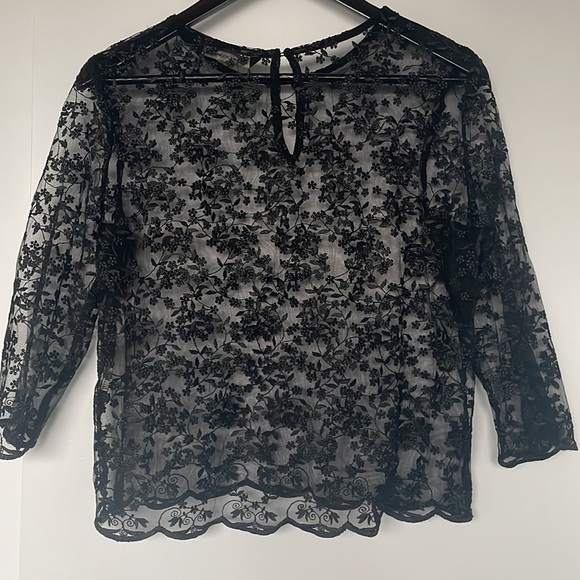 Zara Basic Floral Lace Top - Picture 2 of 5